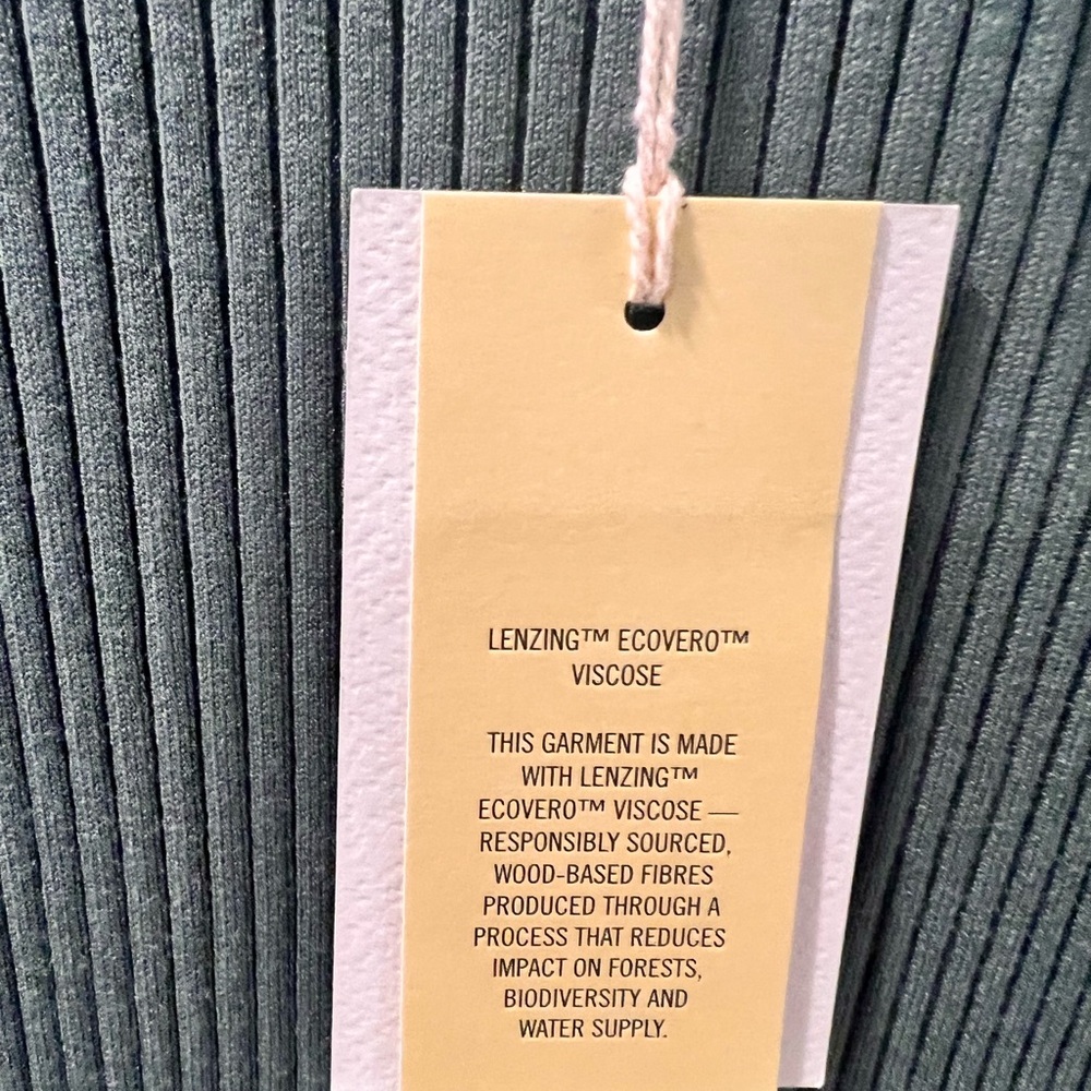 ARITZIA WILFRED Sage Green Ribbed Dress NWT! Size L - Picture 16 of 16